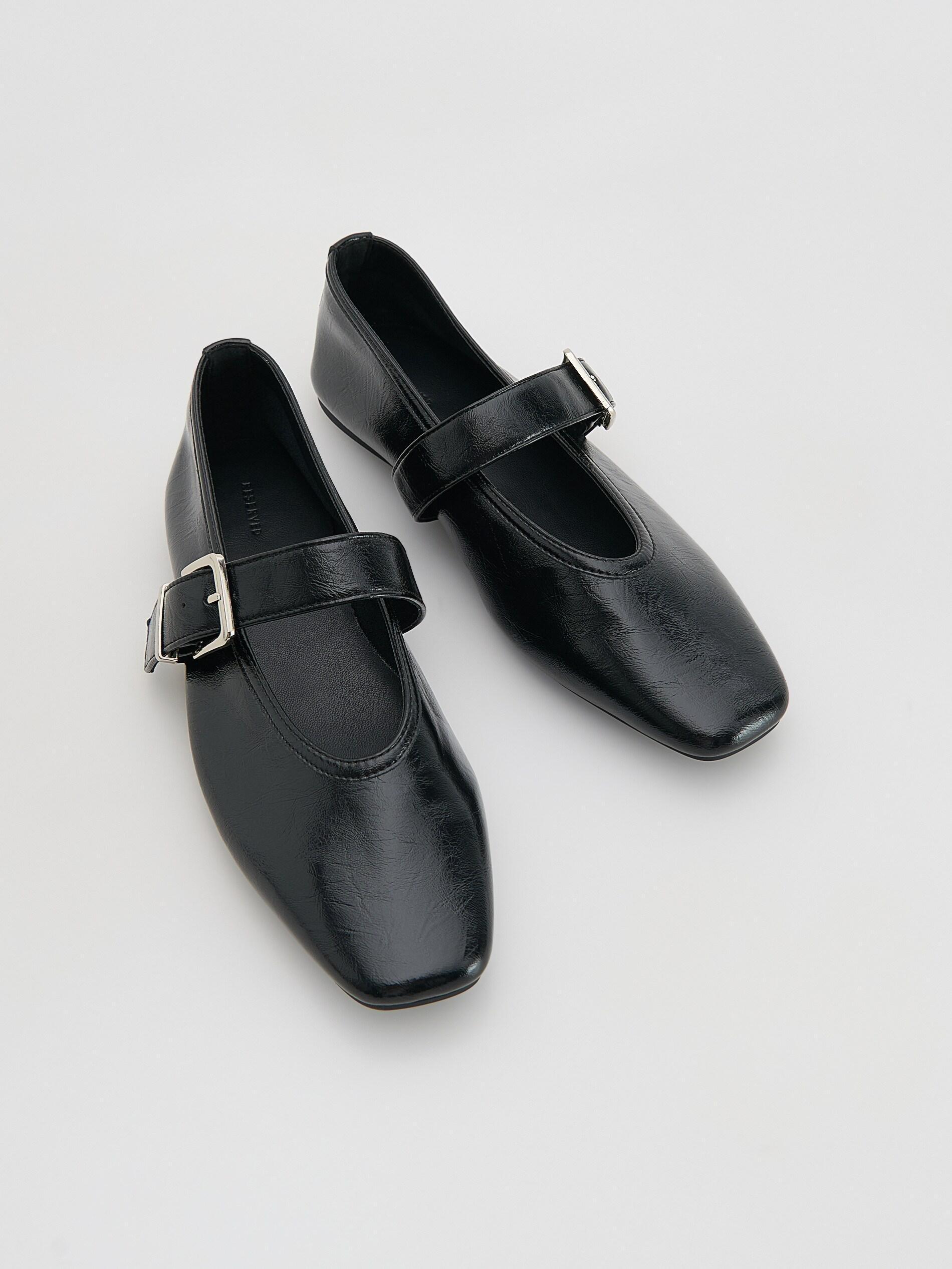 Black Leather Ballerinas With Strap, Black, medium