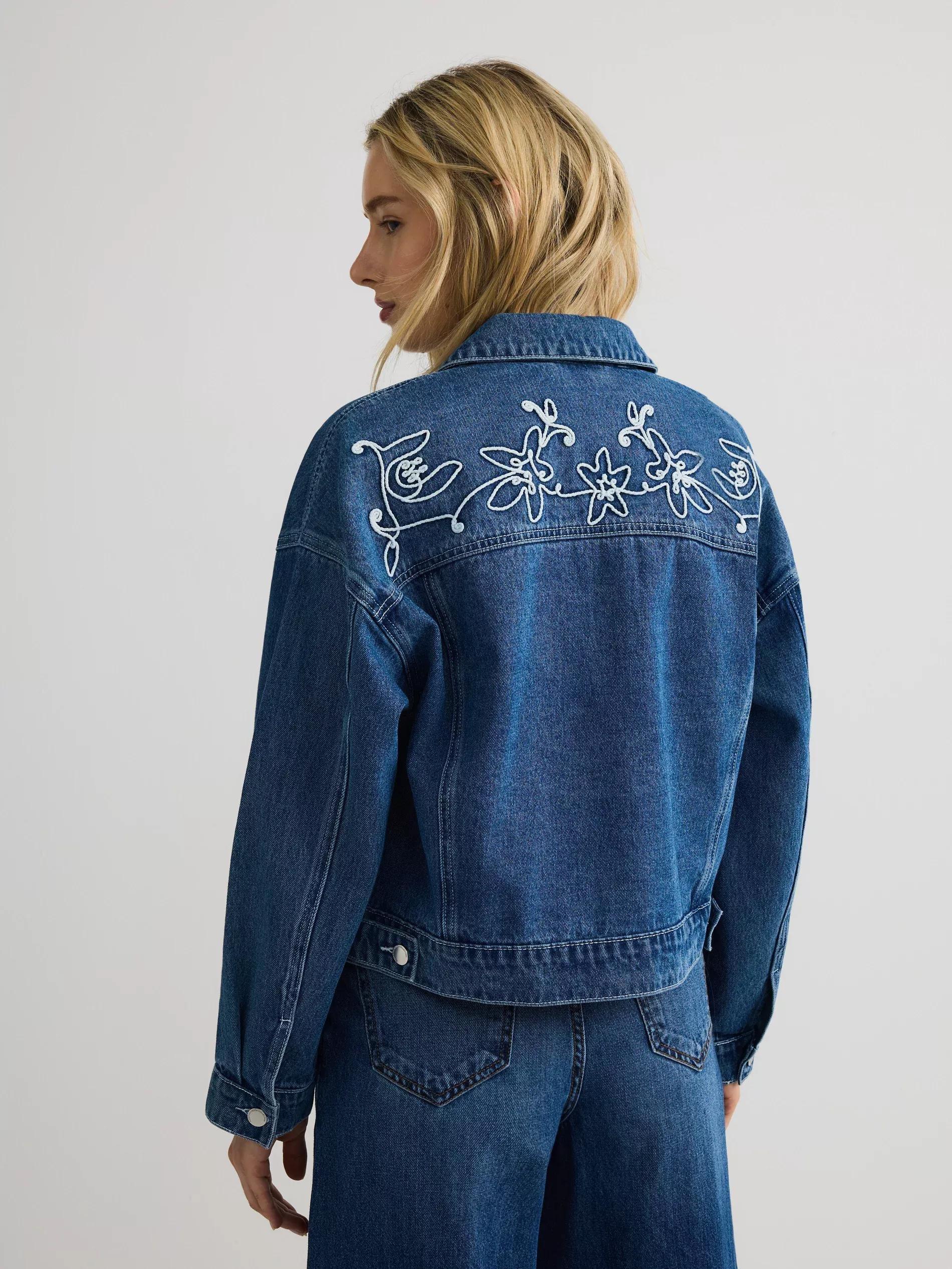Blue Jeans Denim Jacket With Embroidery On The Back, , large image number 3