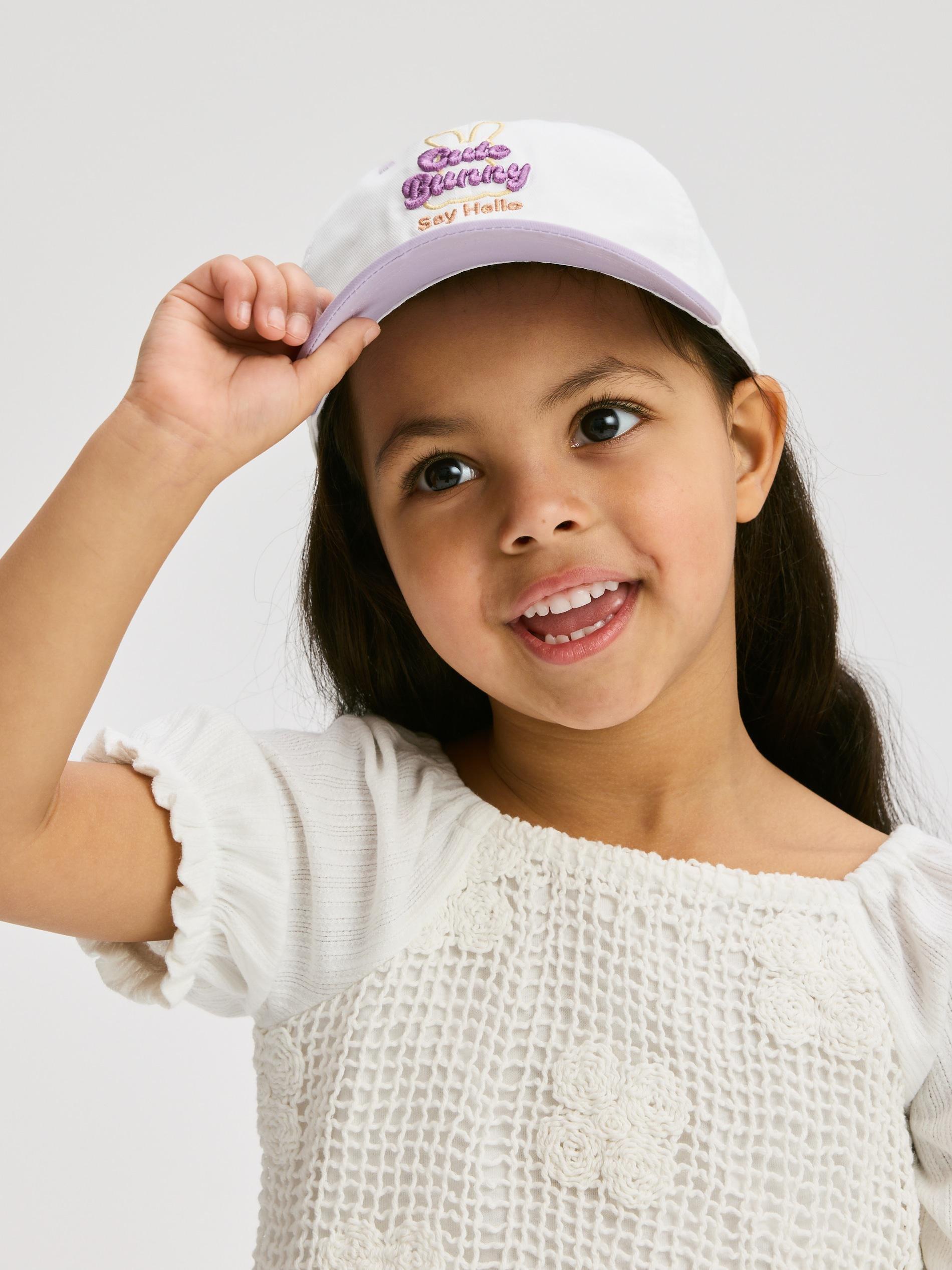 Cream Cap With Embroidered Pattern, , medium