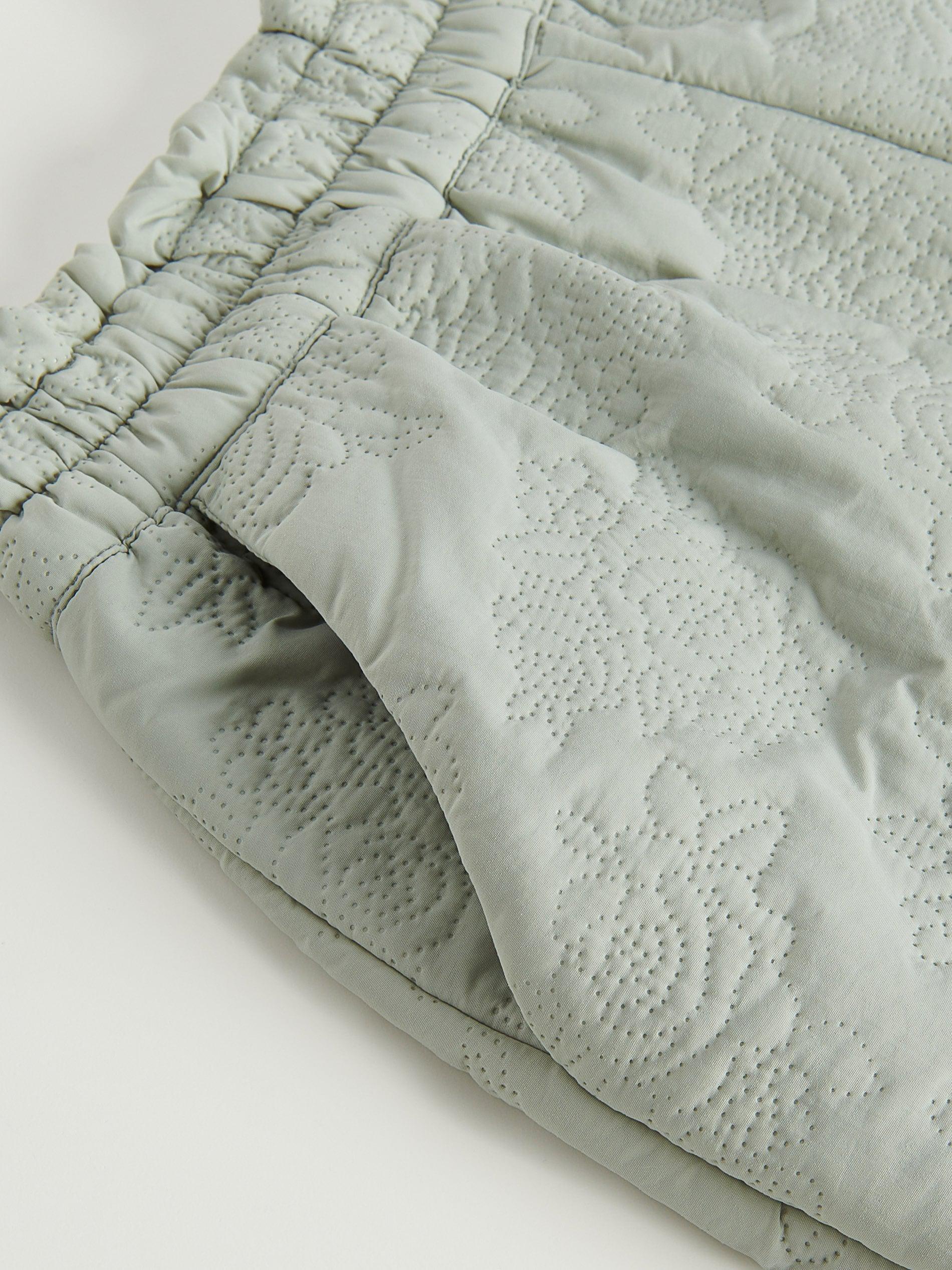 Green Decoratively Textured Shorts, Women, , large image number 7