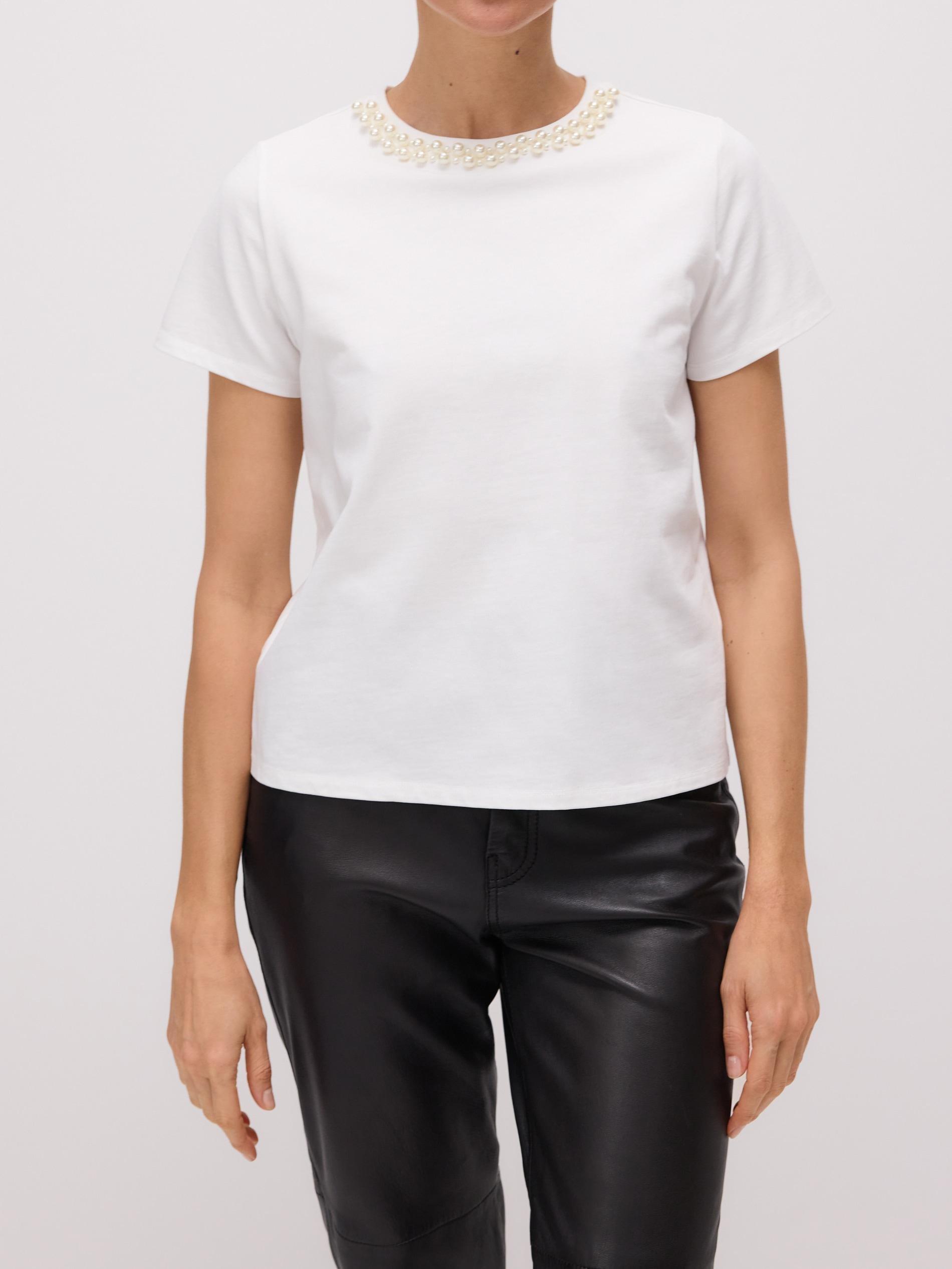White T-Shirt With Ornamental Neckline, , large image number 3