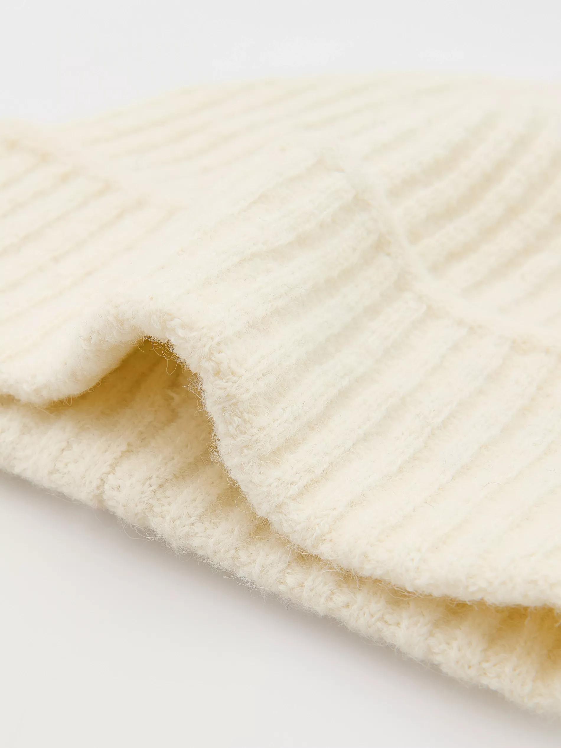 Cream Cap, Ivory, large image number 2