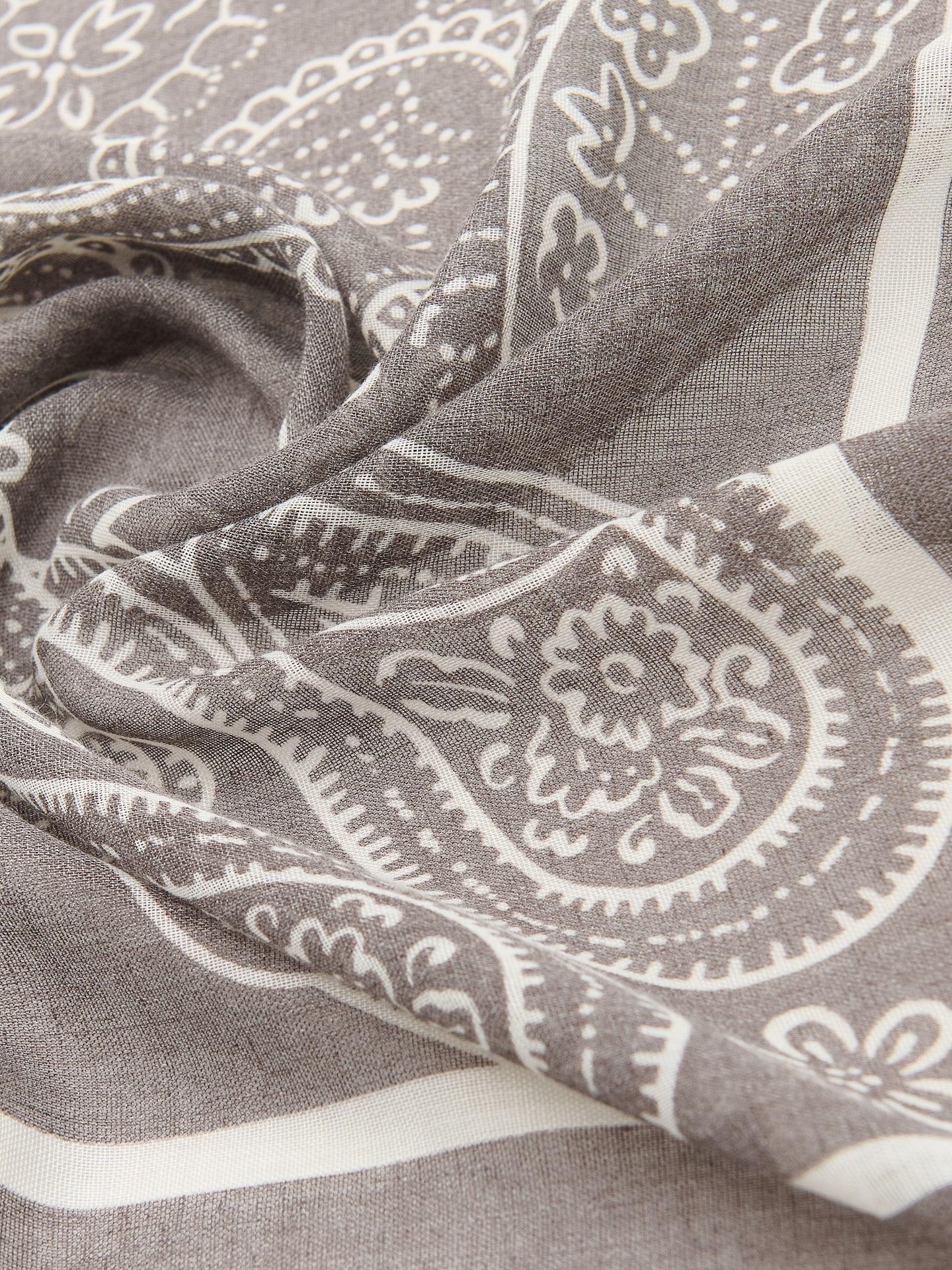 Grey Scarf, Grey, medium