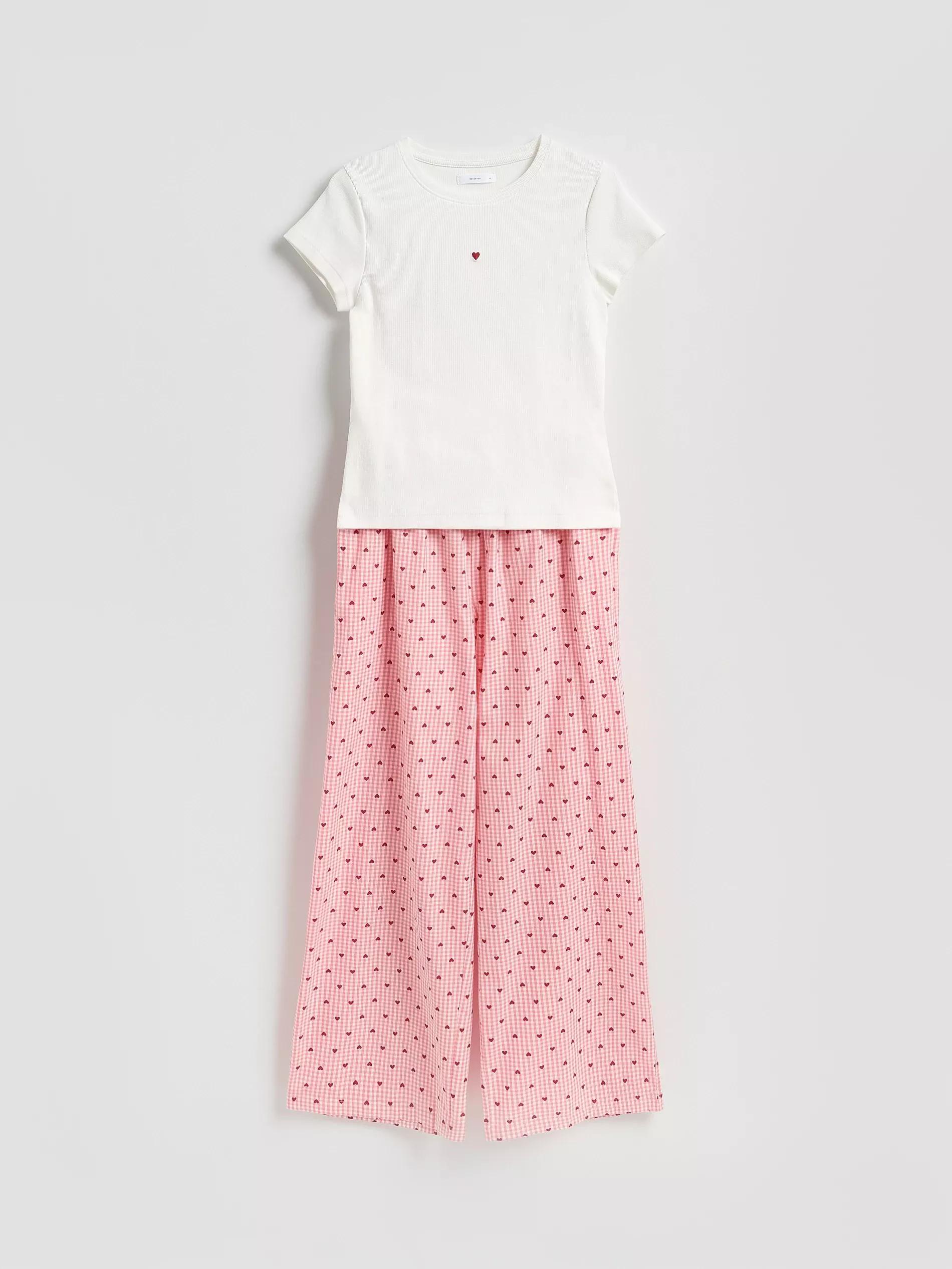 Cream Two Piece Pyjama Set With Heart Print, Ivory, large image number 4