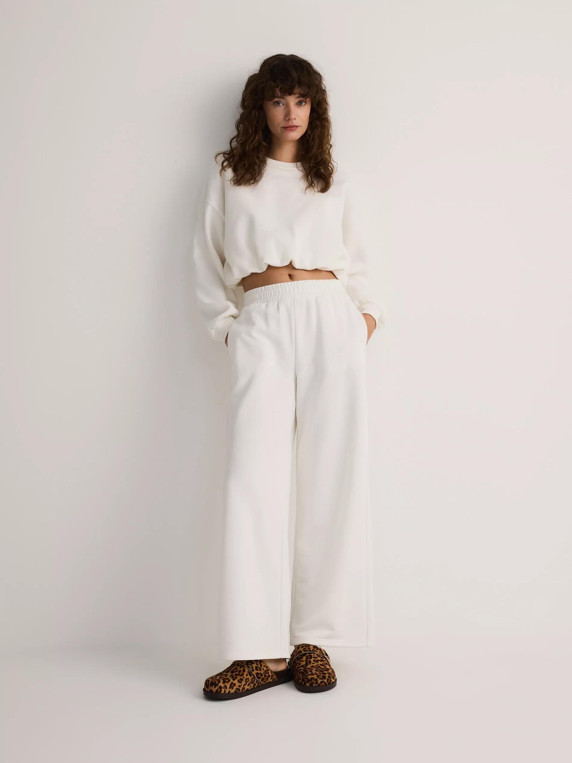 CREAM Cropped sweatshirt with ribbed hem, , large image number 0