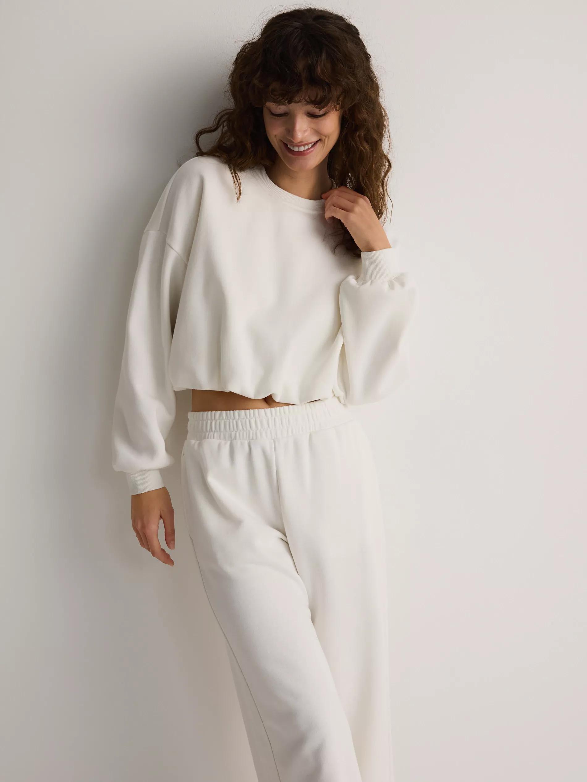 CREAM Cropped sweatshirt with ribbed hem, , large image number 4
