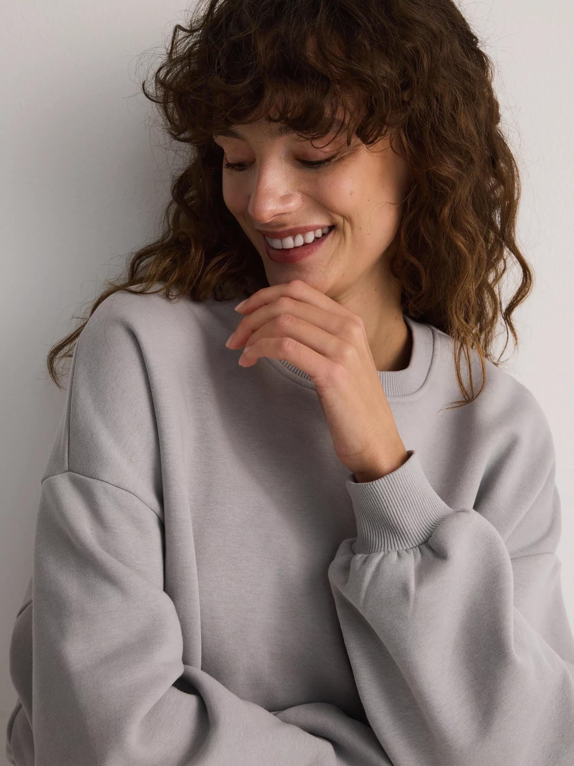 Grey Cropped Sweatshirt With Ribbed Hem, , large image number 0