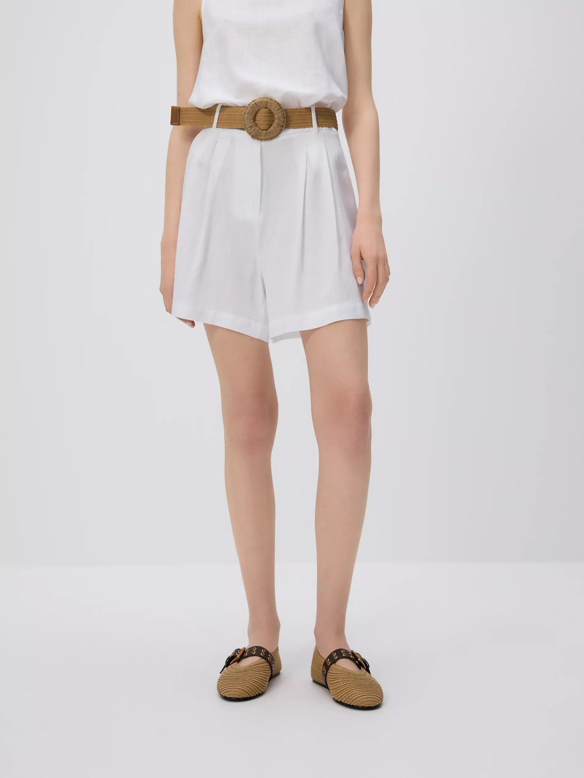 White Shorts With Belt, White, medium