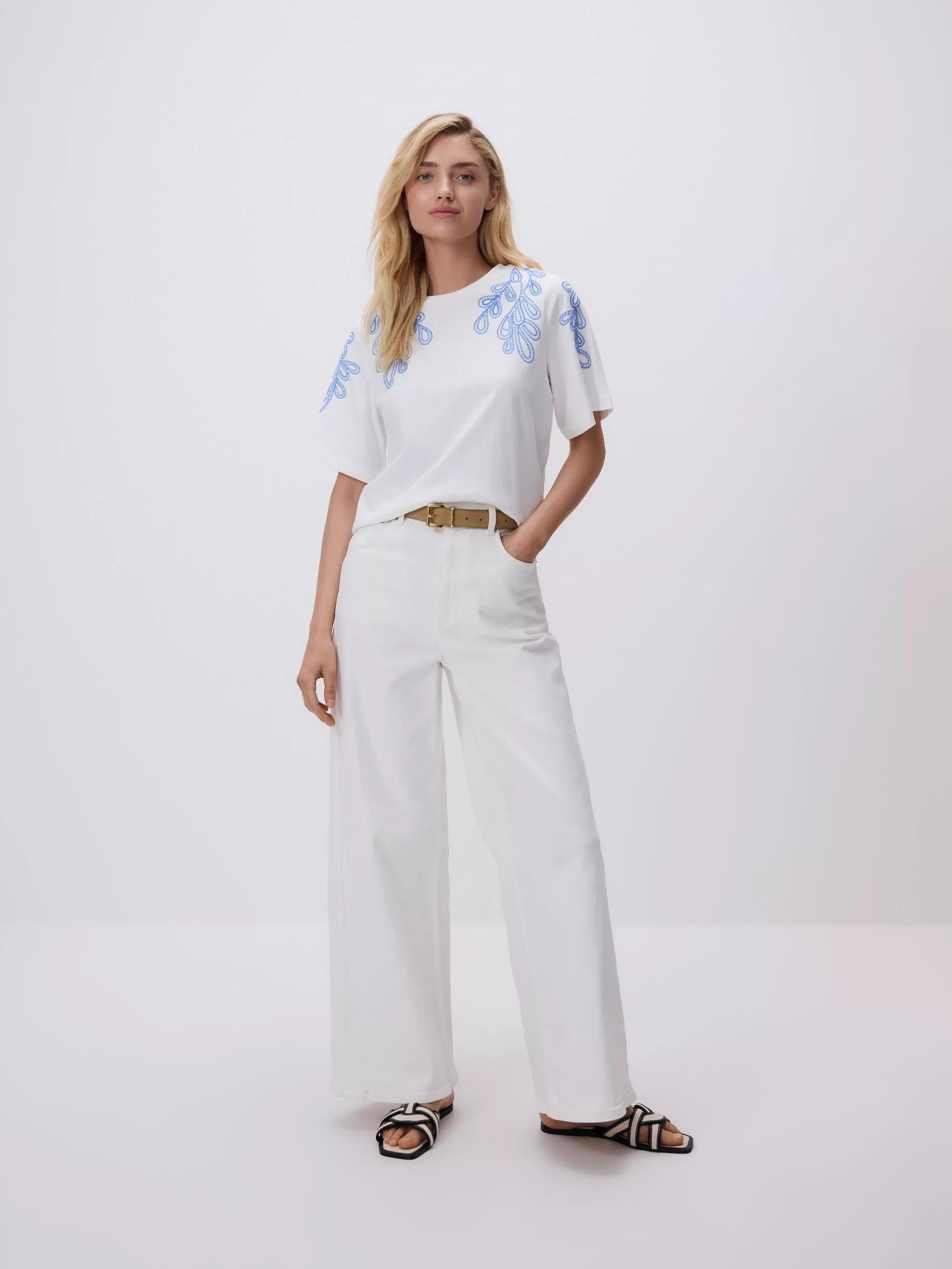 CREAM T-shirt with embroidery detailing, , large image number 0