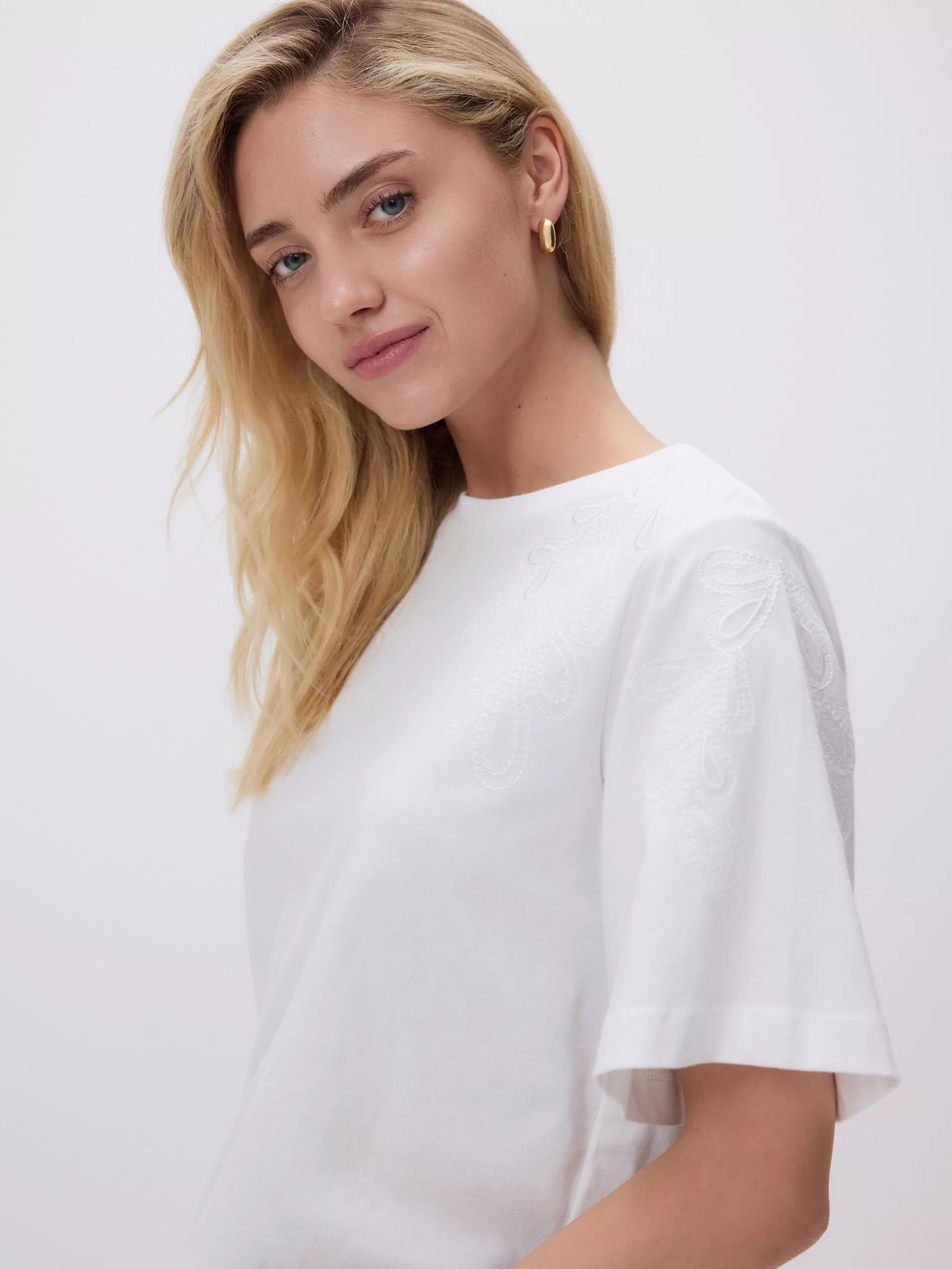 CREAM T-shirt with embroidery detailing, , large image number 2