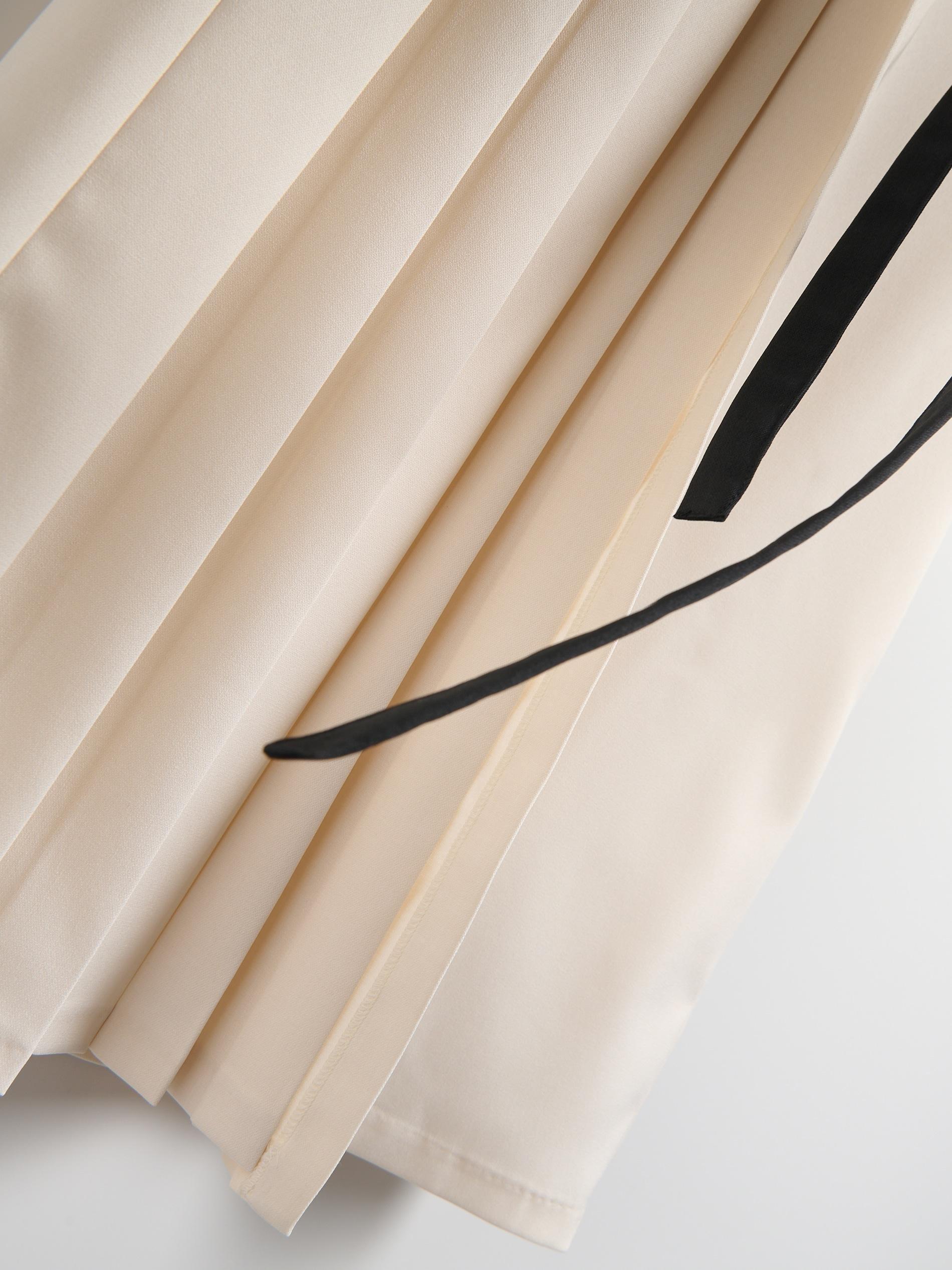 Beige Pleated Belted Skirt, , large image number 2