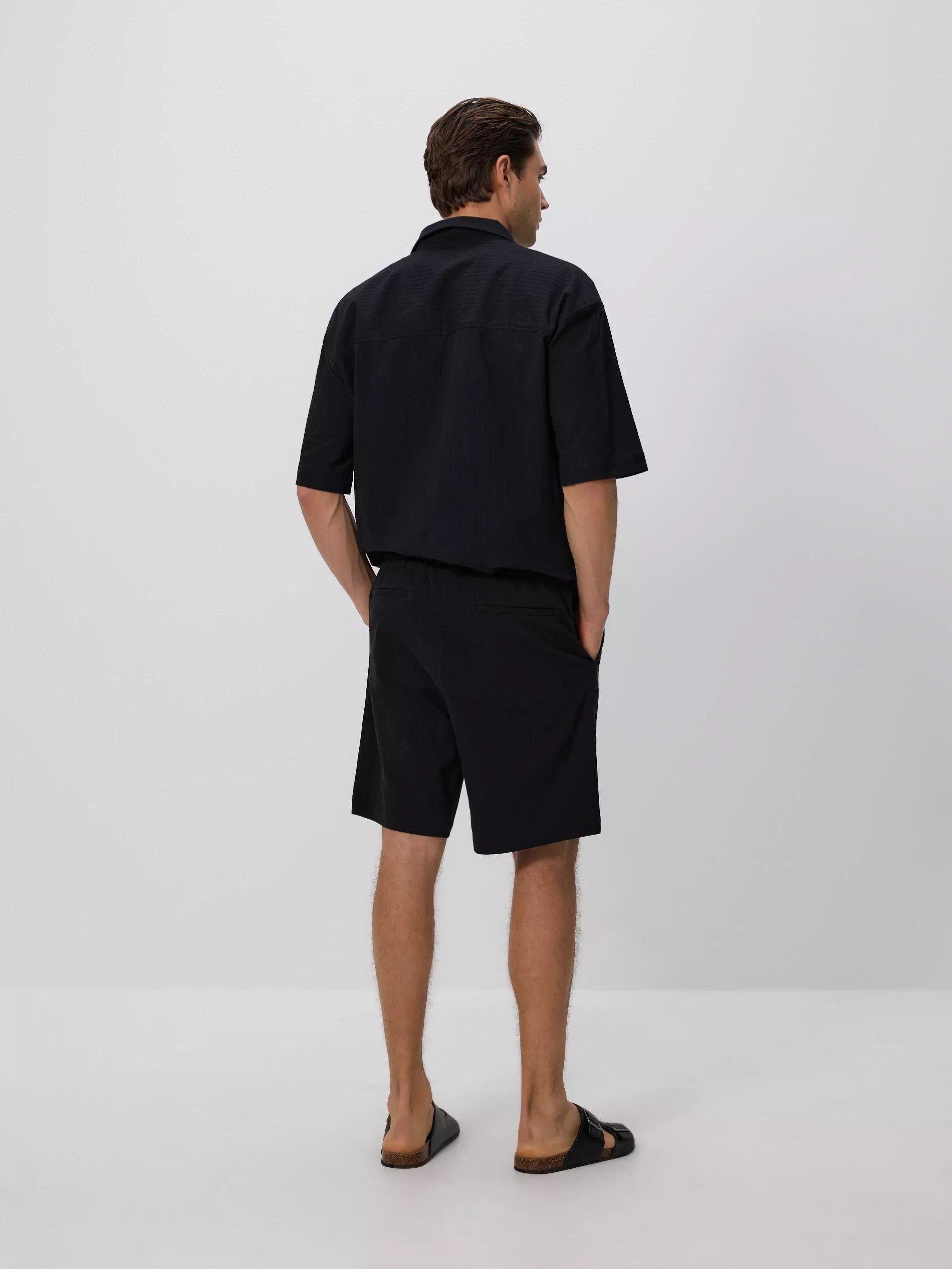 شورت فضفاض من قماش مُهيكل أسود, Black, large image number 2