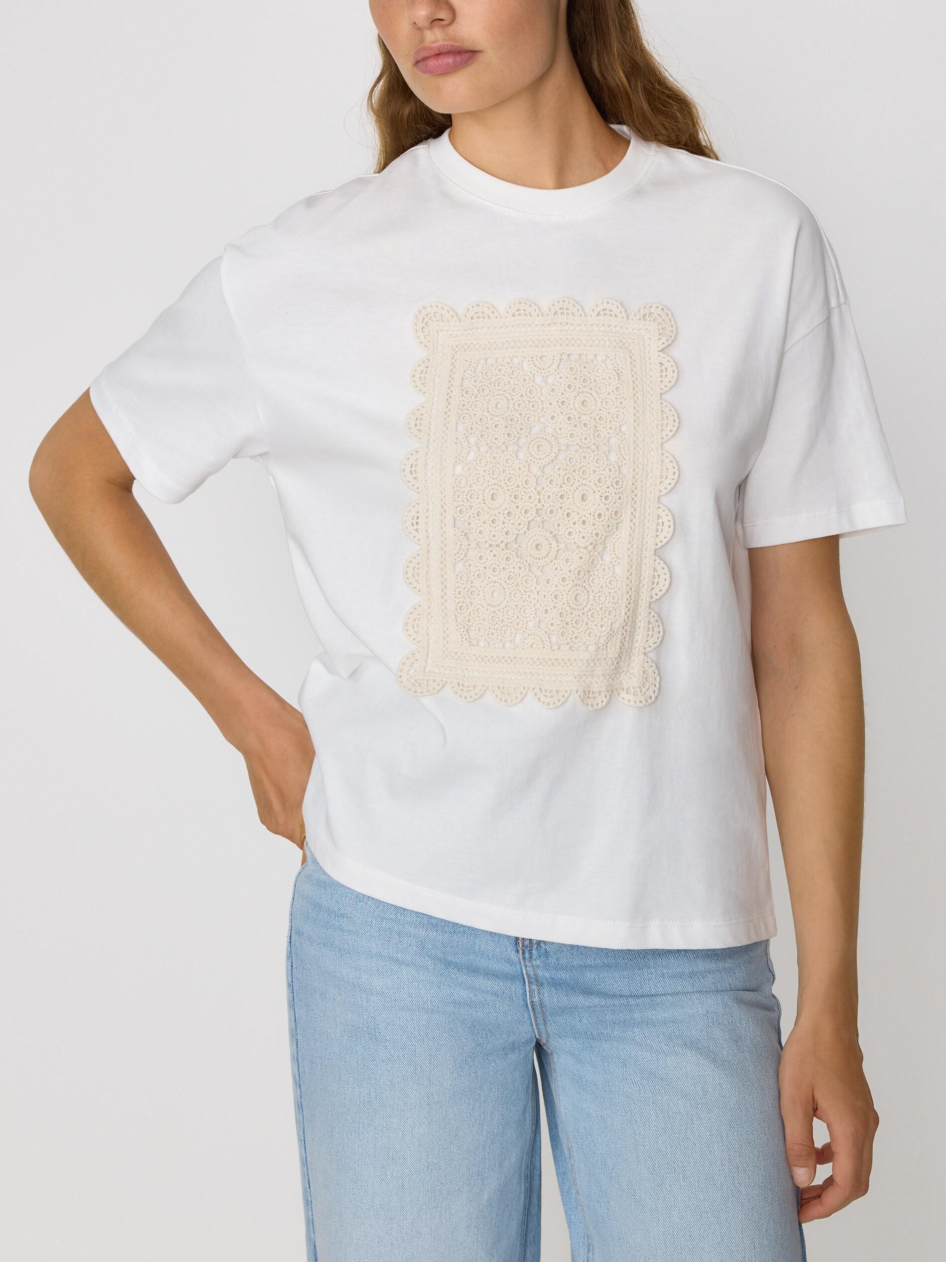 CREAM T-shirt with embroidered appliquأ©, Ivory, medium