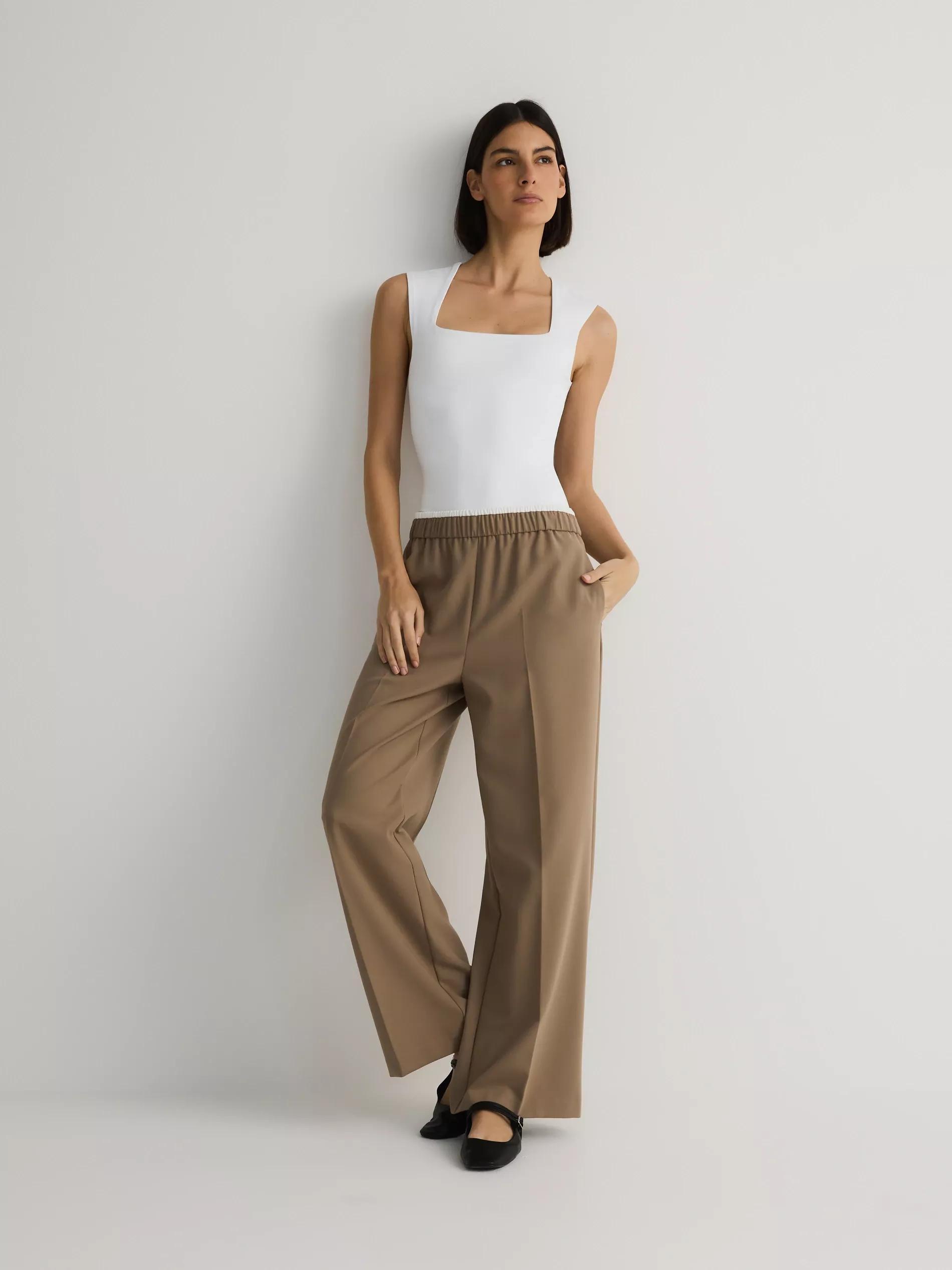White Body With Square Neckline, White, medium