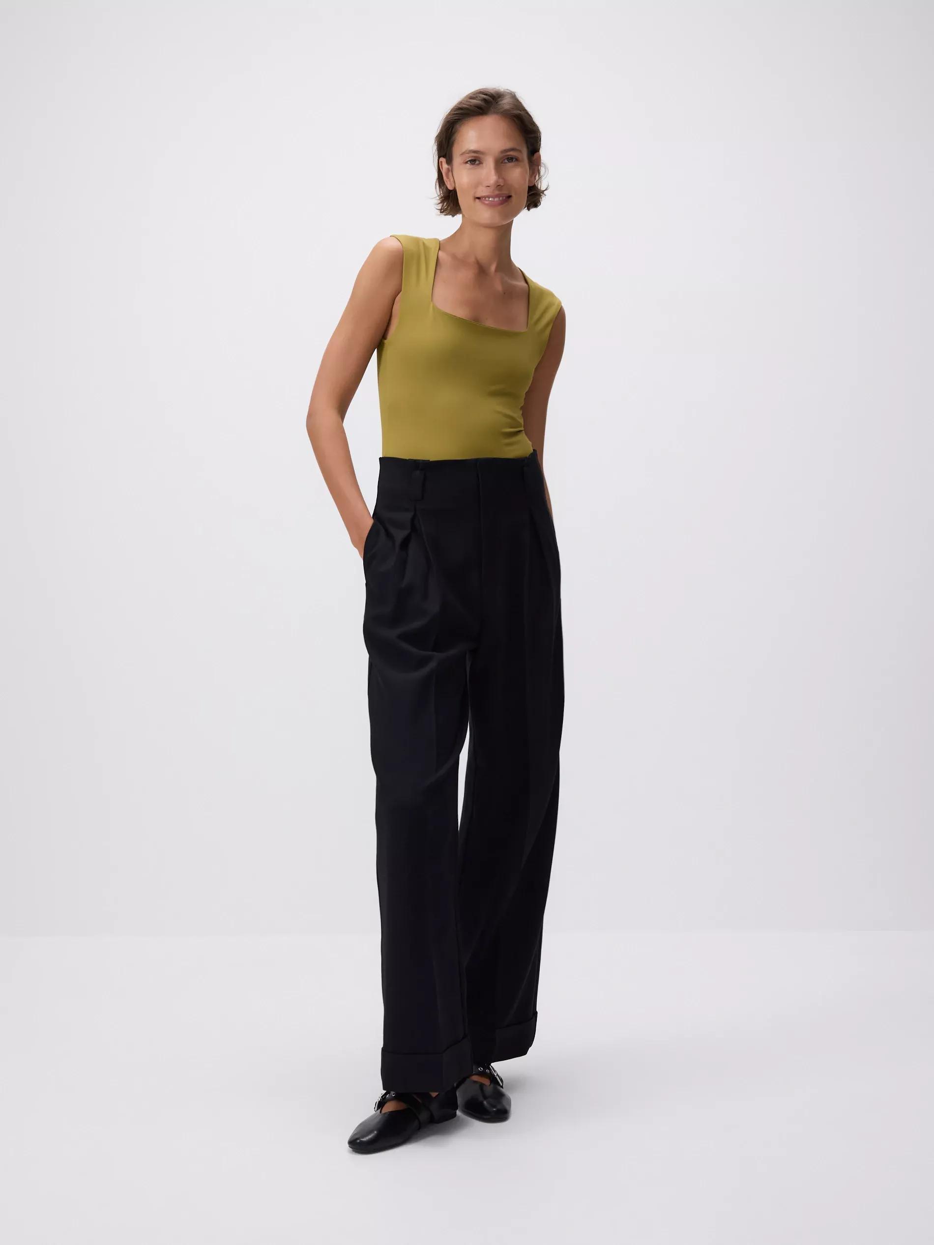 Green Body With Square Neckline, Green, medium