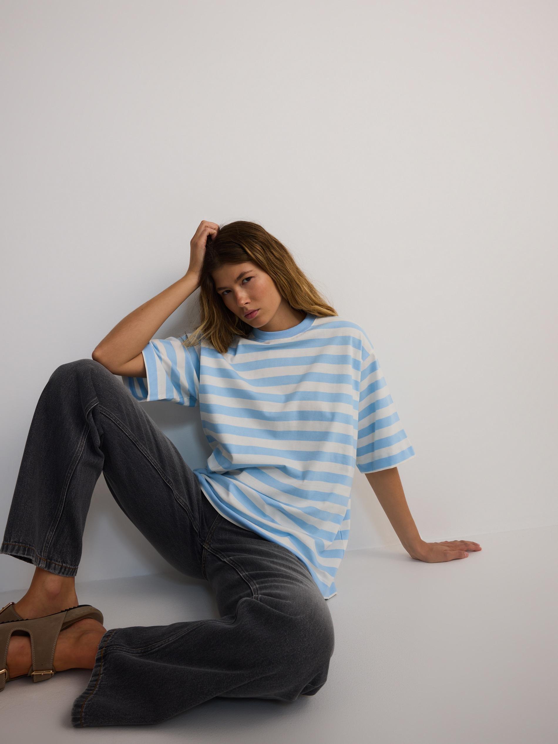 Blue Oversized Striped T-Shirt, , large image number 3