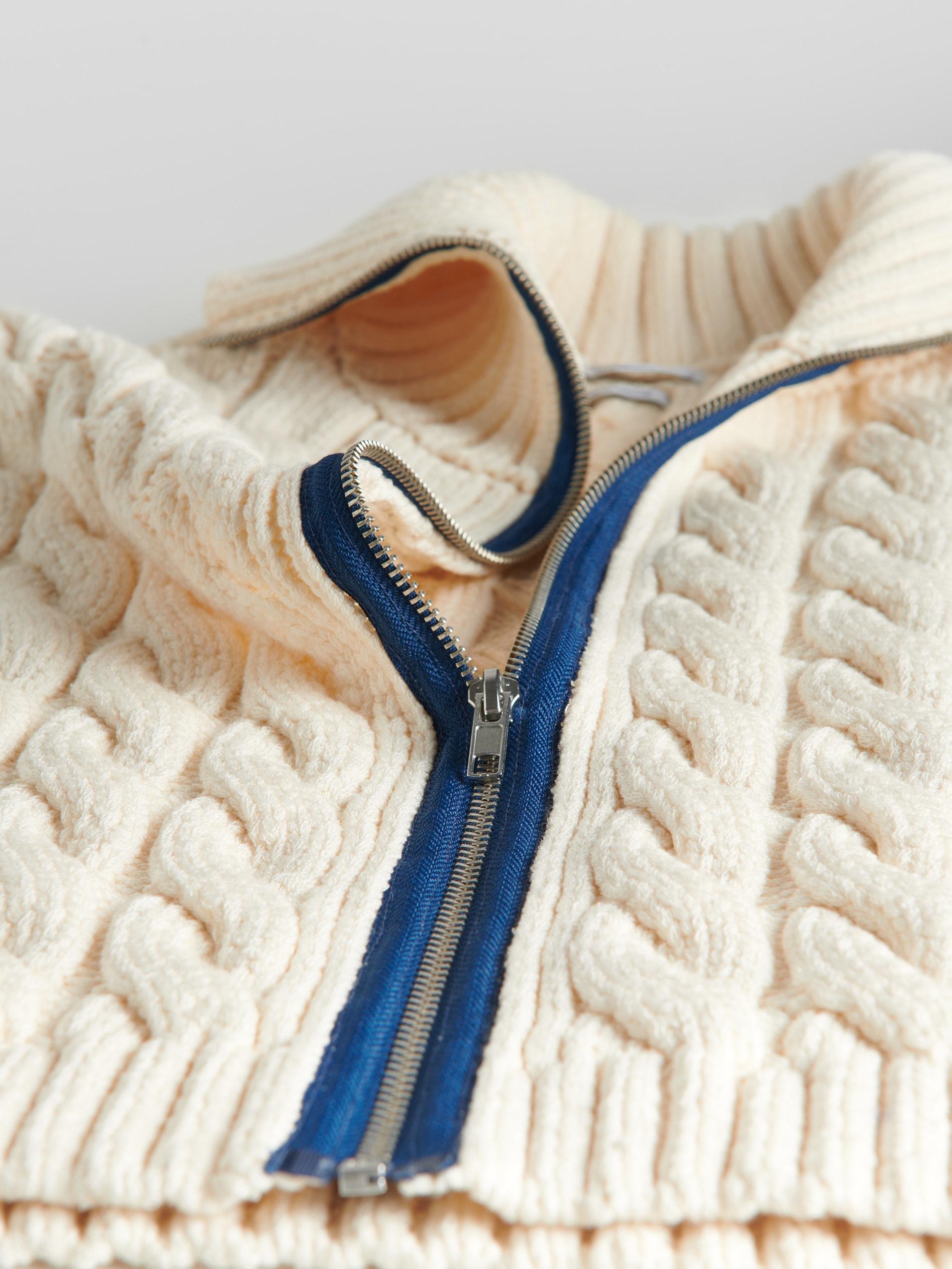 Cream High Turtleneck Cable Knit Vest, , large image number 5