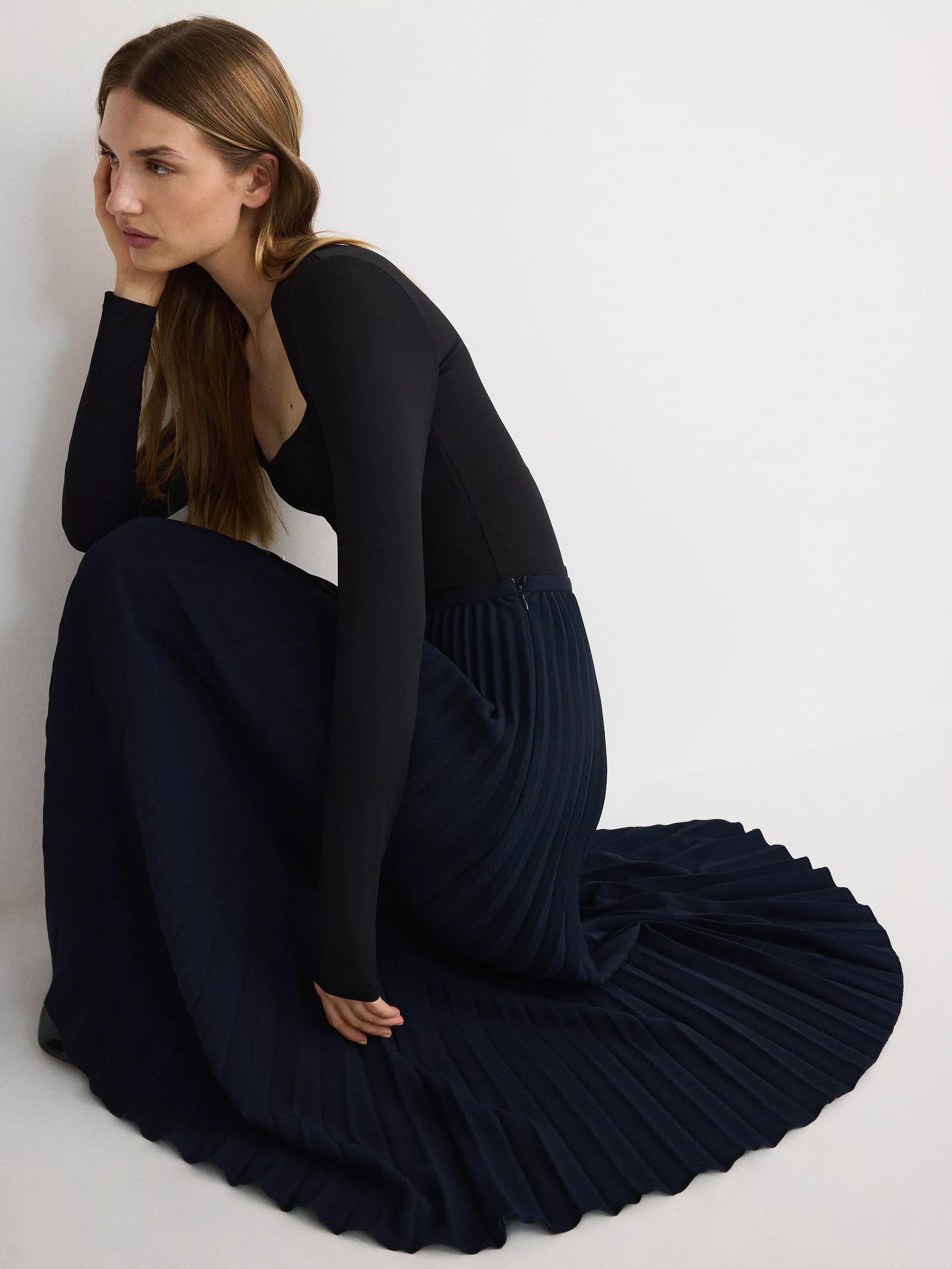 Navy Pleated Skirt, , large image number 7