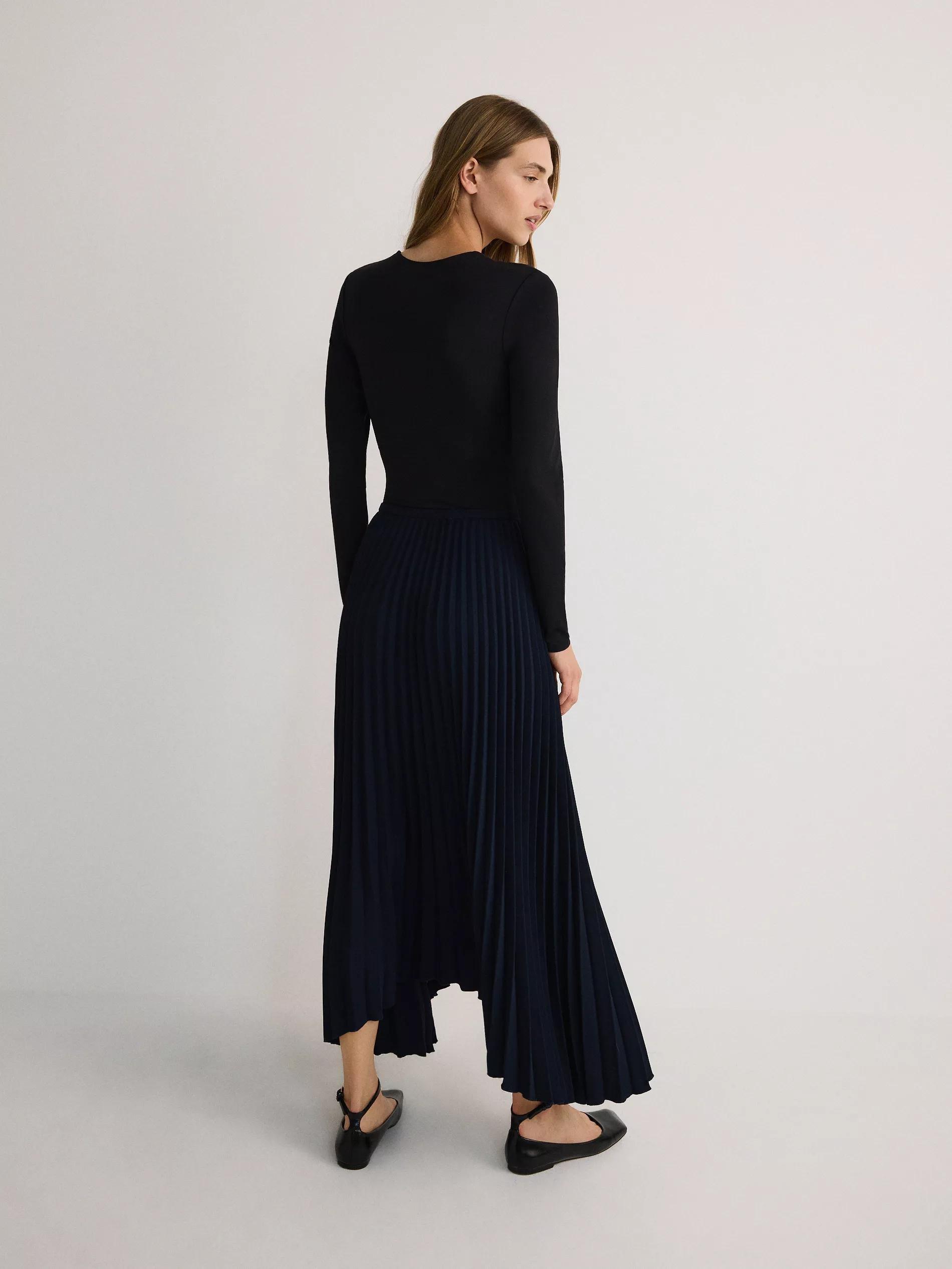 Navy Pleated Skirt, , large image number 8