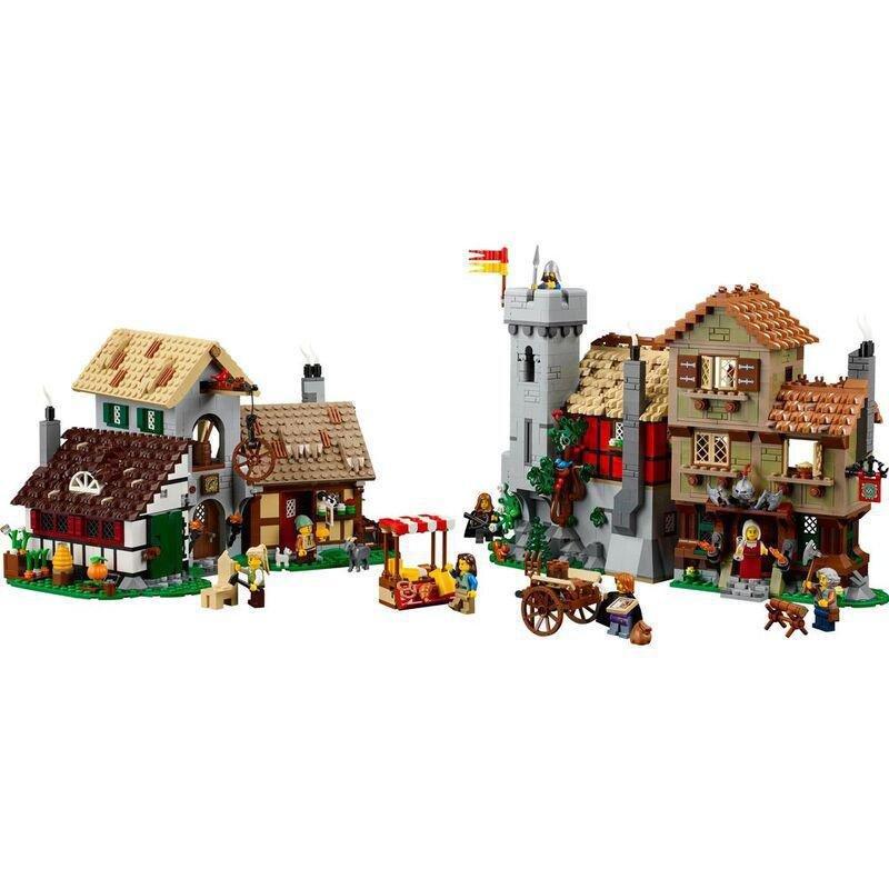 LEGO Icons Medieval Town Square Building Set 10332 Building Set (3304 pieces), , large image number 8