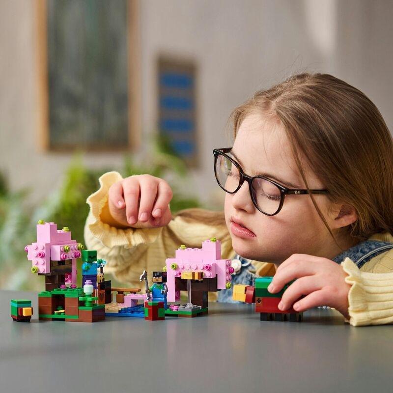 LEGO Minecraft® The Cherry Blossom Garden Toy 21260, , large image number 1