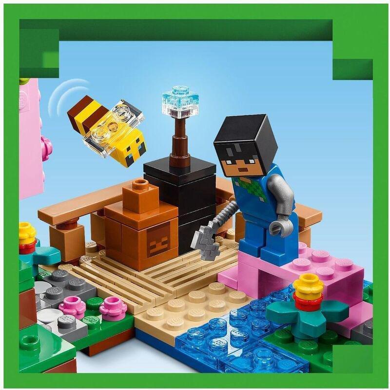 LEGO Minecraft® The Cherry Blossom Garden Toy 21260, , large image number 4