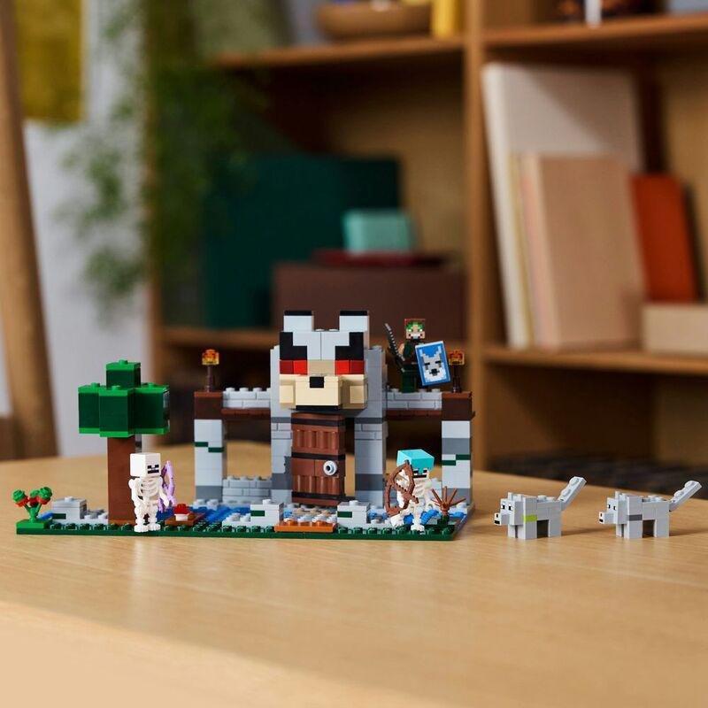 LEGO Minecraft® The Wolf Stronghold Fortress Playset 21261, , large image number 4