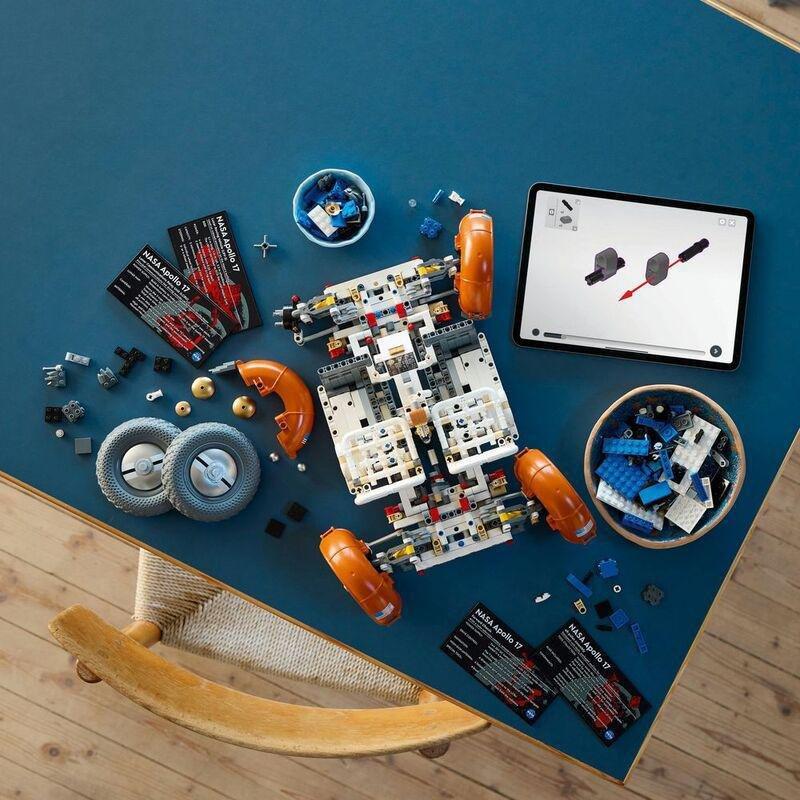 LEGO Technic NASA Apollo Lunar Roving Vehicle – LRV 42182, , large image number 2