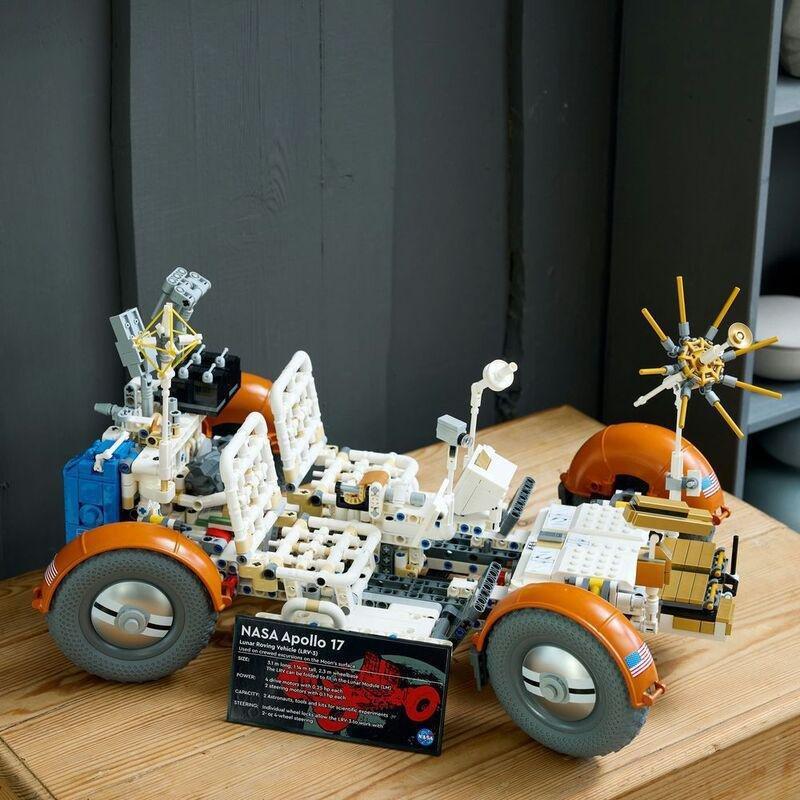 LEGO Technic NASA Apollo Lunar Roving Vehicle – LRV 42182, , large image number 3