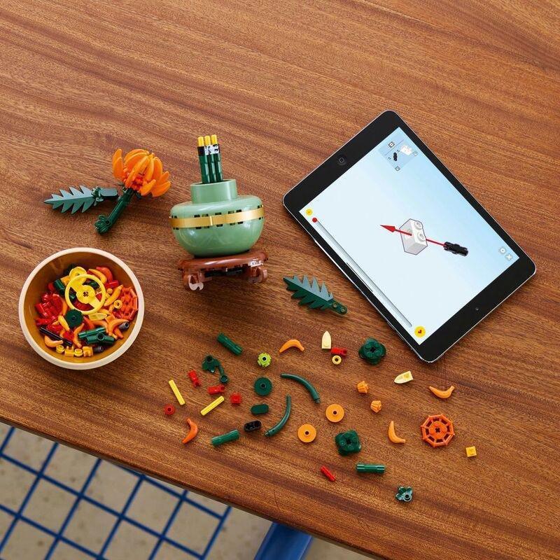 LEGO Icons Chrysanthemum Flower Decor Building Set 10368 (278 pieces), , large image number 3