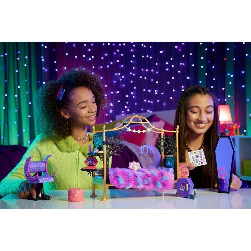 Monster High Clawdeen Bedroom Playset, , large image number 5