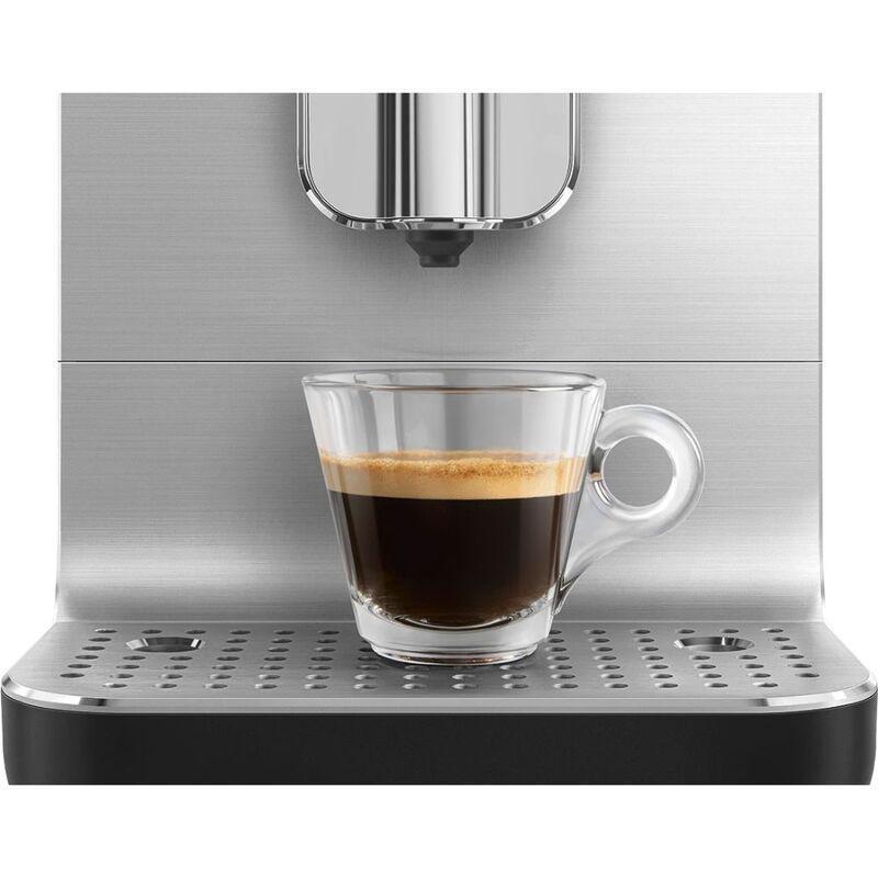 Smeg Bean To Cup Coffee Machine With Integrated Milk System Matt Black, , large image number 5