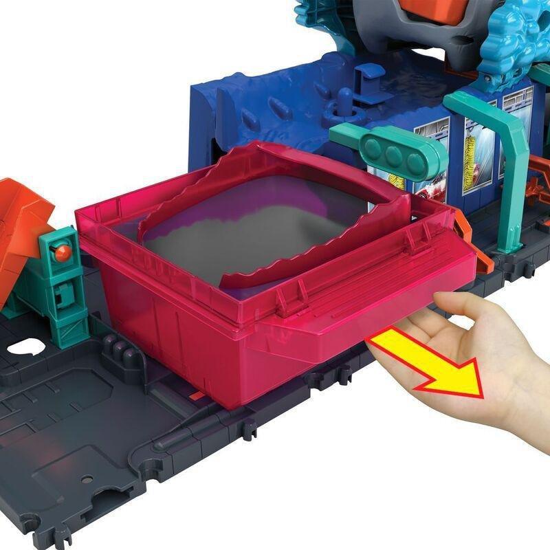 Hot Wheels City Color Reveal Ultra Shark Car Wash Playset With 1 1.64 Die-Cast Car, , large image number 1