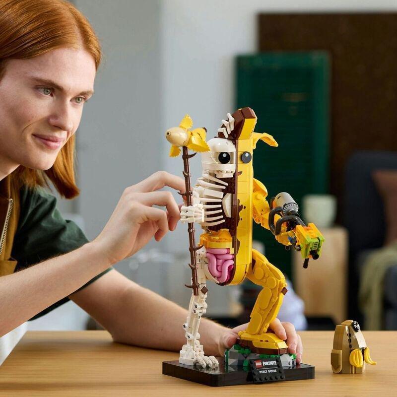 LEGO Fortnite Peely Bone 77072 (1414 Pieces), , large image number 2
