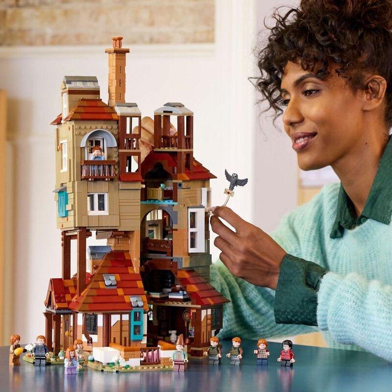 LEGO Harry Potter The Burrow - Collectors's Edition 76437 (2405 Pieces), , large image number 1