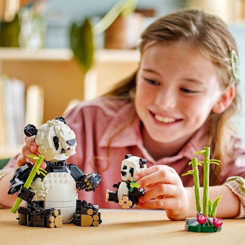 LEGO Creator 3-In-1 Wild Animals Panda Family 31165 (626 Pieces), , large image number 3