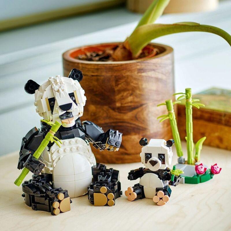 LEGO Creator 3-In-1 Wild Animals Panda Family 31165 (626 Pieces), , large image number 5