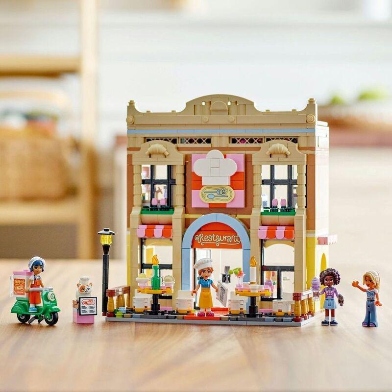 LEGO Friends Restaurant And Cooking School 42655 (896 Pieces), , large image number 2