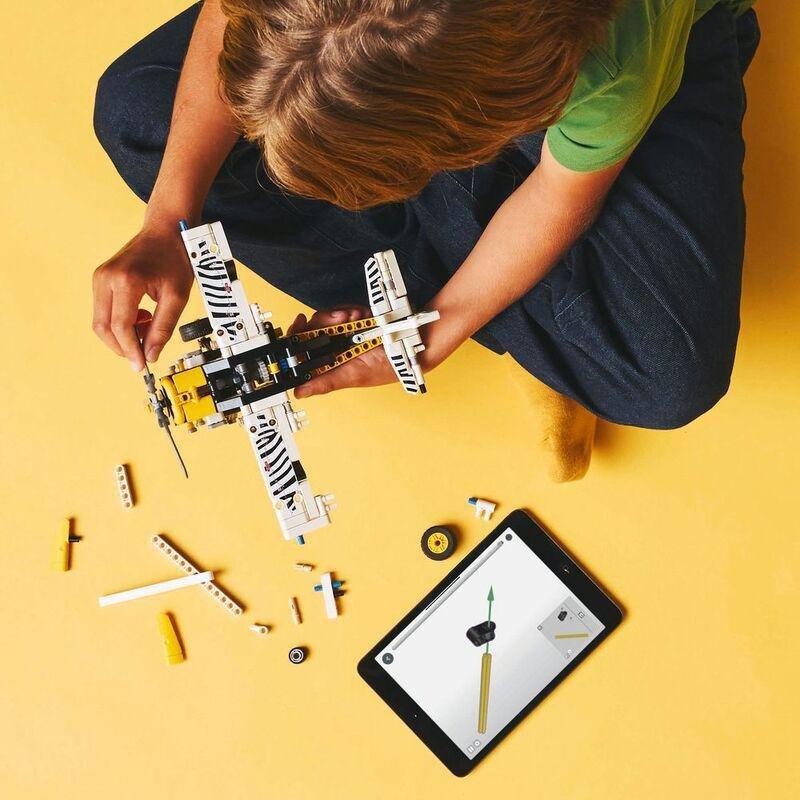 LEGO Technic Bush Plane 42198 (333 Pieces), , large image number 3