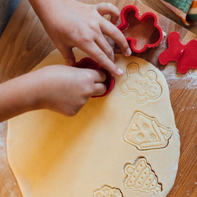 Legami 5 Cookie Cutters with Stamps - Cookie Time! - Christmas, , large image number 5