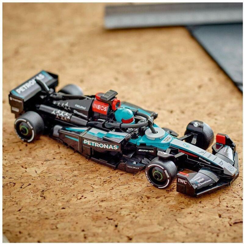 LEGO Speed Champions F1 Mercedes-Amg Petronas Team W15 E Performance Race Car 77244 (267 Pieces), , large image number 3