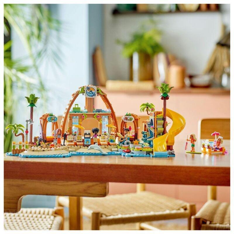 LEGO Friends Family Holiday Beach Resort Building Set - 42673 (682 Pieces), , large image number 4