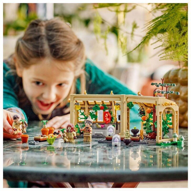 LEGO Harry Potter Hogwarts Castle - Herbology Class - Wizard Gift - 76445 (79 Pieces), , medium