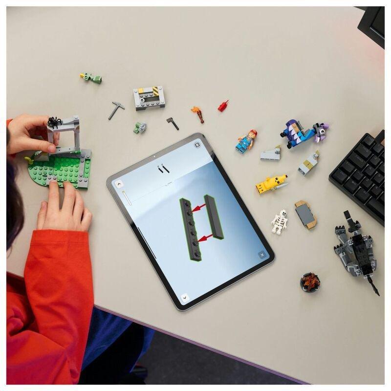 LEGO Fortnite Peely & Sparkplug’s Camp Video Game Building Set - 77075 (300 Pieces), , large image number 2