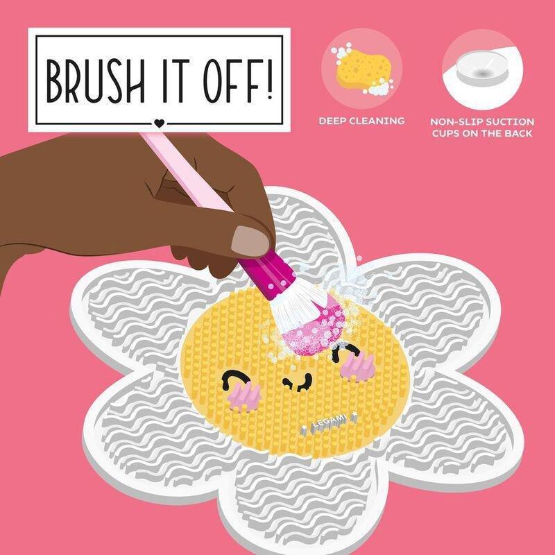Legami Brush It Off!- Make Up Brush Cleaning Pad - Daisy, , large image number 1
