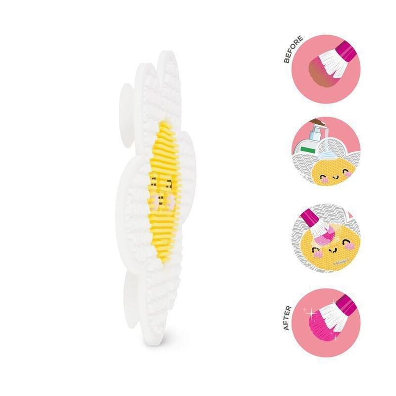 Legami Brush It Off!- Make Up Brush Cleaning Pad - Daisy, , large image number 3
