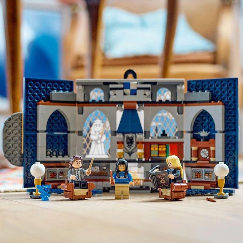 LEGO Harry Potter Ravenclaw House Banner 76411 (305 Pieces), , large image number 3