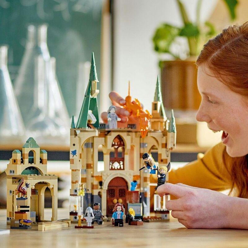 LEGO Harry Potter Hogwarts Room Of Requirement 76413 (587 Pieces), , large image number 1