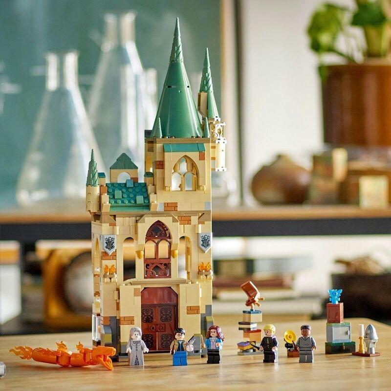 LEGO Harry Potter Hogwarts Room Of Requirement 76413 (587 Pieces), , large image number 3
