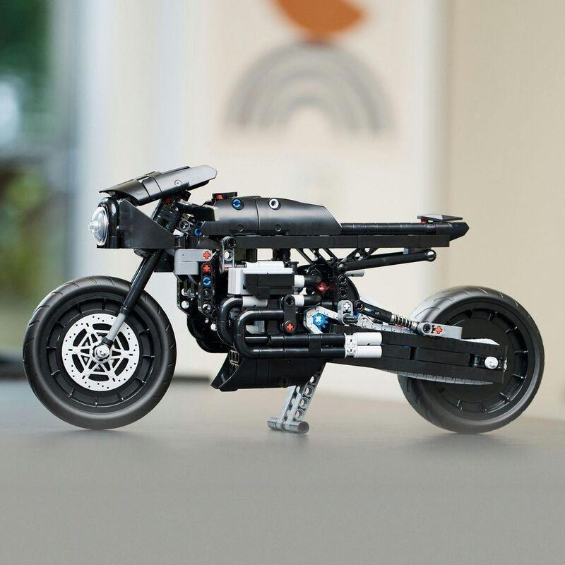 LEGO Technic The Batman Batcycle 42155 (641 Pieces), , large image number 2